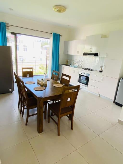 Flic-en-Flacq Beach Apartment מראה חיצוני תמונה